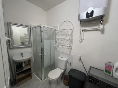 Louer Appartement Paris-17eme-arrondissement 1020 euros