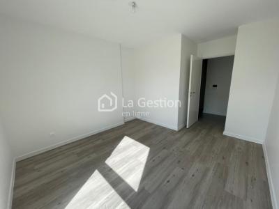 Louer Appartement 66 m2 Begles