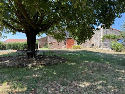 For sale Champagne-mouton 3 rooms 64 m2 Charente (16350) photo 3