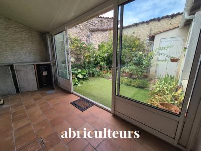 For sale Cognac 3 rooms 80 m2 Charente (16100) photo 2