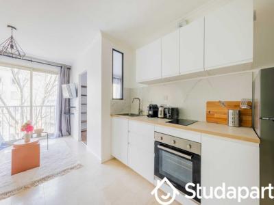 Annonce Location Appartement Paris-10eme-arrondissement 75