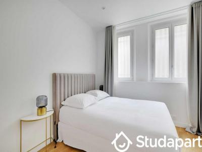 Louer Appartement 100 m2 Paris-16eme-arrondissement