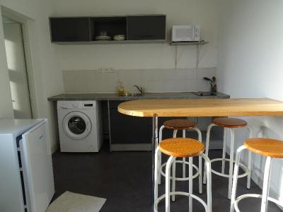 For rent Bordeaux 1 room 22 m2 Gironde (33000) photo 0
