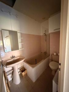 For rent Bordeaux 2 rooms 42 m2 Gironde (33000) photo 1