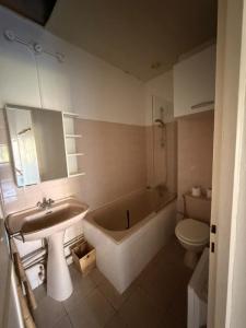 For rent Bordeaux 2 rooms 42 m2 Gironde (33000) photo 4