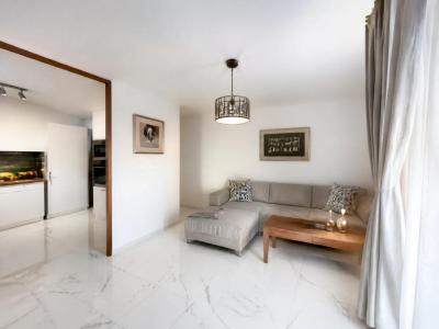 For sale Grenoble 4 rooms 102 m2 Isere (38000) photo 2