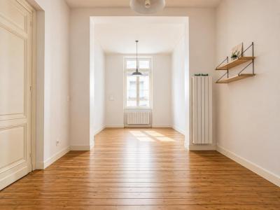 For sale Bordeaux 3 rooms 66 m2 Gironde (33000) photo 0