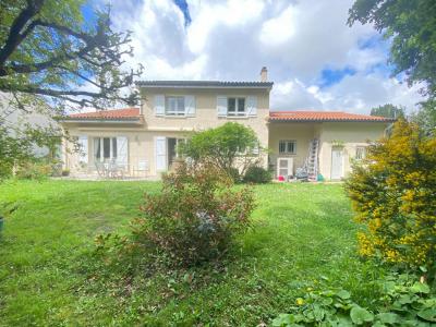 For sale Eysines 7 rooms 229 m2 Gironde (33320) photo 0