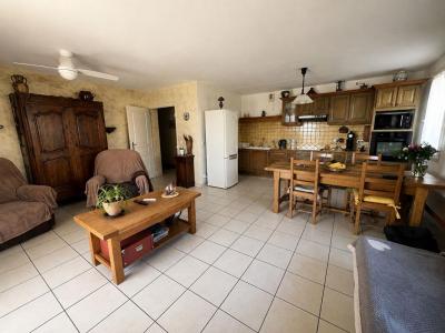 For sale Saint-mitre-les-remparts 3 rooms 76 m2 Bouches du Rhone (13920) photo 3