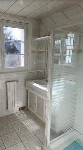 For sale Guiscriff 4 rooms 61 m2 Morbihan (56560) photo 3
