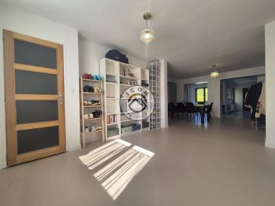 For sale Valenciennes 5 rooms 114 m2 Nord (59300) photo 2