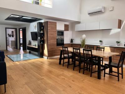 For sale Toulouse 4 rooms 109 m2 Haute garonne (31000) photo 0