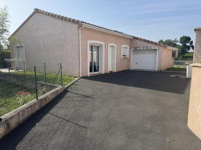 For rent ZONE JARLARD 4 rooms 104 m2 Tarn (81000) photo 0