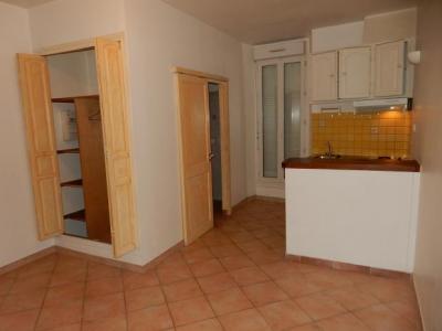 For rent 1 room 25 m2 Bouches du Rhone (13109) photo 2