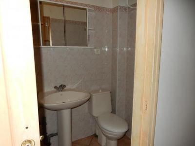 For rent 1 room 25 m2 Bouches du Rhone (13109) photo 4
