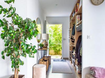 Acheter Prestige Peyruis 549500 euros