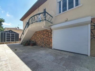 For sale Feyzin 4 rooms 109 m2 Rhone (69320) photo 2