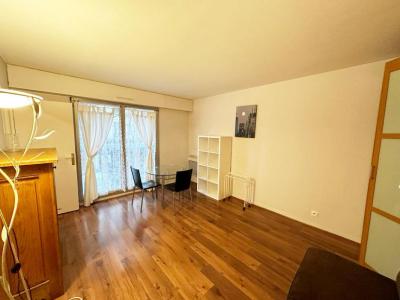 Annonce Location Appartement Paris-15eme-arrondissement 75