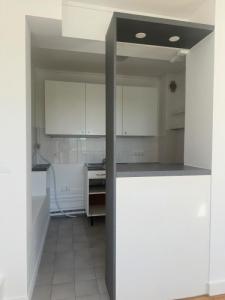 For rent Saint-cloud 2 rooms 42 m2 Hauts de Seine (92210) photo 3