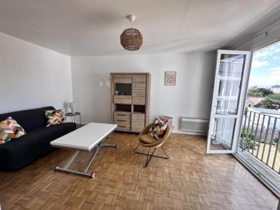 For rent Nantes 1 room 26 m2 Loire atlantique (44300) photo 0
