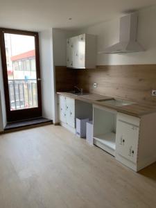 For rent Cluses 3 rooms 55 m2 Haute savoie (74300) photo 2