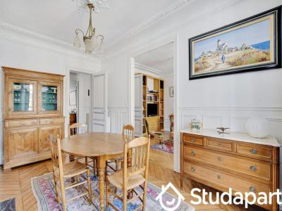 Louer Appartement Paris-10eme-arrondissement 2860 euros