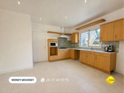 For sale Saint-ave 4 rooms 103 m2 Morbihan (56890) photo 3