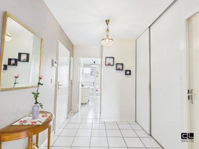 For sale Lyon-4eme-arrondissement 4 rooms 110 m2 Rhone (69004) photo 2