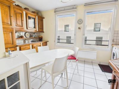 For sale Lyon-4eme-arrondissement 4 rooms 110 m2 Rhone (69004) photo 4