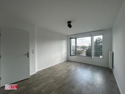 Louer Appartement Ennery 692 euros