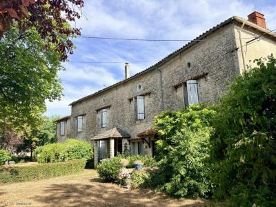For sale Brettes RUFFEC 14 rooms 424 m2 Charente (16240) photo 0