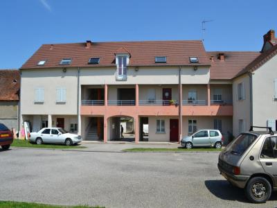 Louer Appartement 36 m2 Ygrande