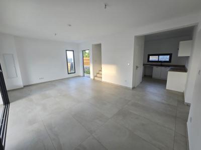 For rent Saint-andre 4 rooms 92 m2 Reunion (97440) photo 0