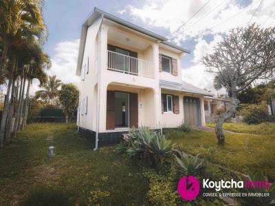For sale Saint-pierre 4 rooms 79 m2 Reunion (97410) photo 0