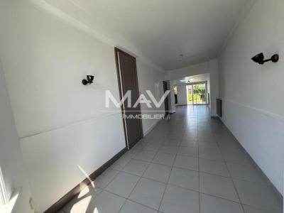 For sale Neuville-en-ferrain 5 rooms 78 m2 Nord (59960) photo 1