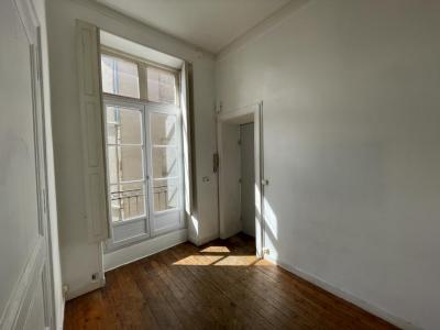 Louer Appartement Nantes 990 euros