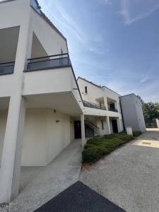 For rent Saint-julien-les-villas 3 rooms 65 m2 Aube (10800) photo 0