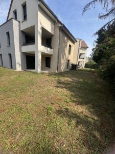 Annonce Location 3 pi�ces Appartement Saint-julien-les-villas 10