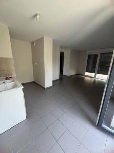 Louer Appartement Saint-julien-les-villas Aube