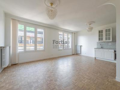 Acheter Appartement 77 m2 Paris-6eme-arrondissement