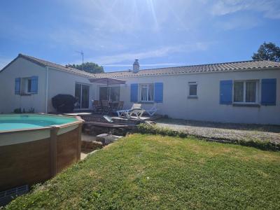 For sale CENTRE BOURG 6 rooms 130 m2 Vendee (85150) photo 0