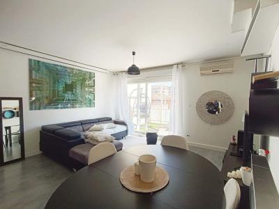 For sale Istres 3 rooms 70 m2 Bouches du Rhone (13800) photo 2