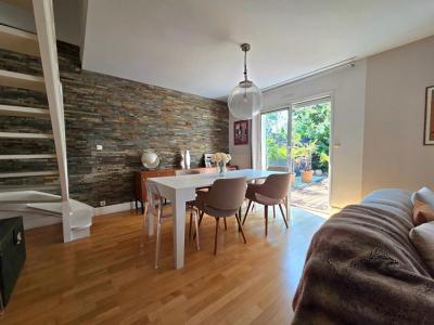 For sale Avrille 5 rooms 131 m2 Maine et loire (49240) photo 2
