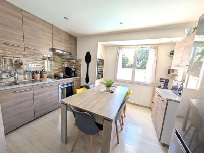 For sale Salon-de-provence 4 rooms 80 m2 Bouches du Rhone (13300) photo 4