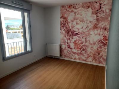 Louer Appartement Ponts-de-ce 902 euros