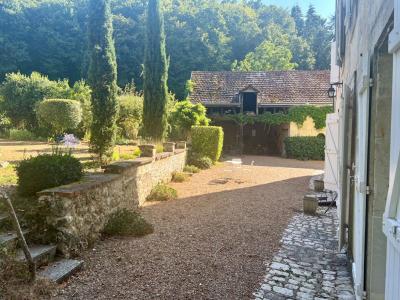 For sale Vendome 10 rooms 400 m2 Loir et cher (41100) photo 1