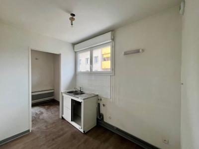 For sale Gardanne 3 rooms 77 m2 Bouches du Rhone (13120) photo 3