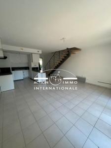 For sale Saint-martin-de-crau 4 rooms 74 m2 Bouches du Rhone (13310) photo 2