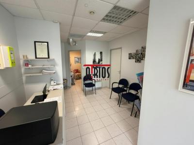 Annonce Vente Bureau Hyeres 83
