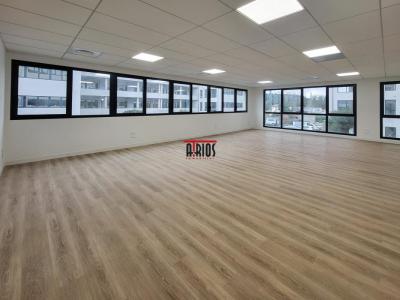 For rent Aubagne 100 m2 Bouches du Rhone (13400) photo 3